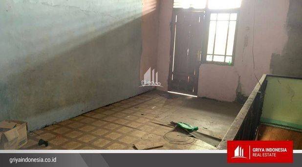Ruko di Jalan Ilham samping Aming Coffee 2, kota baru Pontianak - Kalimantan Barat 