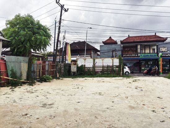 TANAH SANGAT SRATEGIS DI PINGGIR JALAN KEROBOKAN