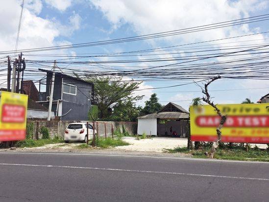 TANAH SANGAT SRATEGIS DI PINGGIR JALAN KEROBOKAN