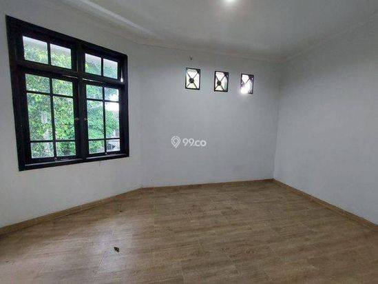 Rumah Mewah 10 Kamar Tidur Dekat Balai Kota Jogja