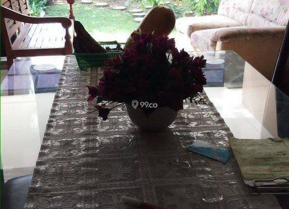 Rumah tinggal plus klinik dan kosan