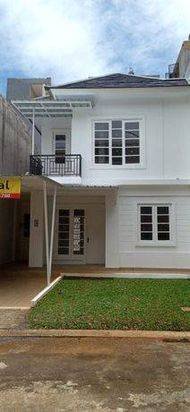 Rumah Cantik Baru Renovasi di Kota Wisata