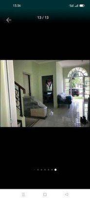 Dijual Rumah bagus diGrand wisata.