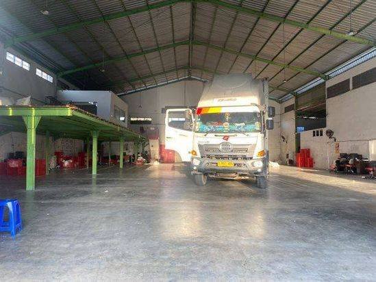 Gudang 1000 m SHM Bagus Denpasar 