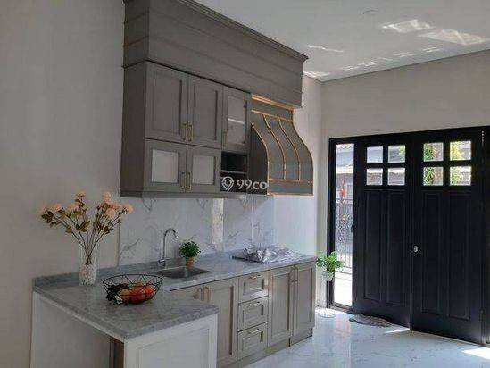 Posisi Hook Lokasi Dekat Lapangan Basket Model Klasik Modern