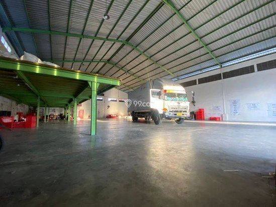 Gudang 1000 m SHM Bagus Denpasar 