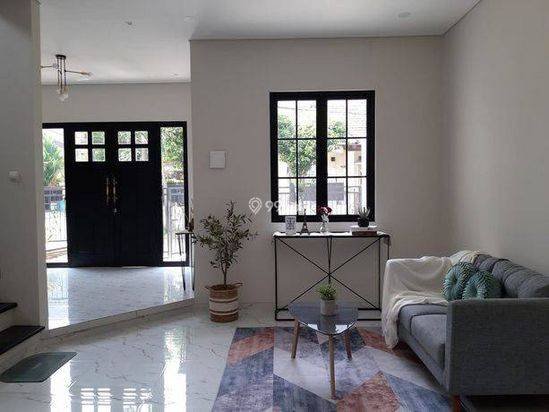Posisi Hook Lokasi Dekat Lapangan Basket Model Klasik Modern