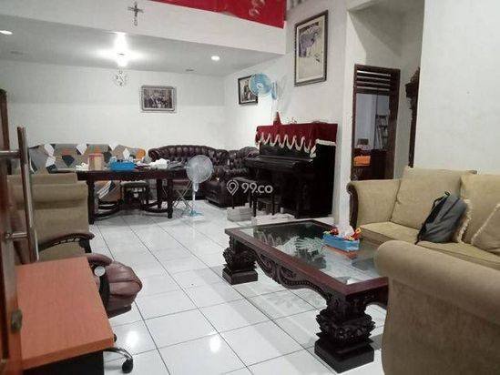 Rumah Kokoh Tanah Luas Setrategis Utan Kayu