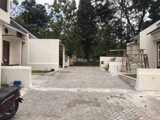 Rumah Siap Huni Paling Murah Dalam Cluster 1 Km Ke Alun alun Wonosari