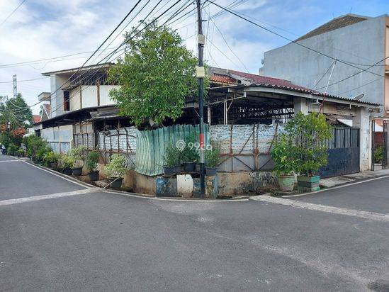 jual rumah tua hoek di Tanah tinggi johar Baru