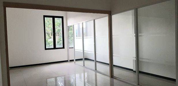Ruko di Bkr Mainroad Lokasi Strategis Harga Murah