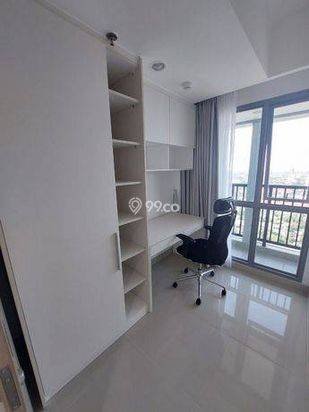  Apartemen Furnished Embarcadero Suites Bagus