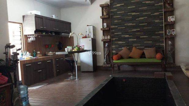 Rumah tinggal plus klinik dan kosan
