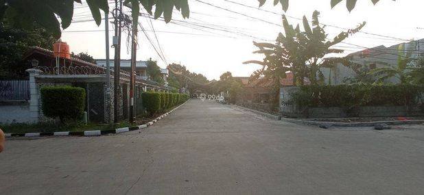 Tanah Strategis di Pondok Kelapa Jakarta Timur, Jalan Komple Lebar 8 Meter 