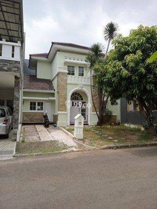 Dijual Rumah bagus diGrand wisata.