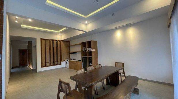 RUMAH BESAR TANAH LUAS HARGA MURAH DI MAGELANG