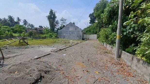 7 Menit Ke Rsud Sleman, Rumah Cantik Ini Hanya 300 Jutaan 