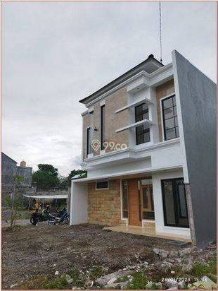 Rumah Mewah Sleman Dekat Lotte Mart Maguwo Include Private Pool