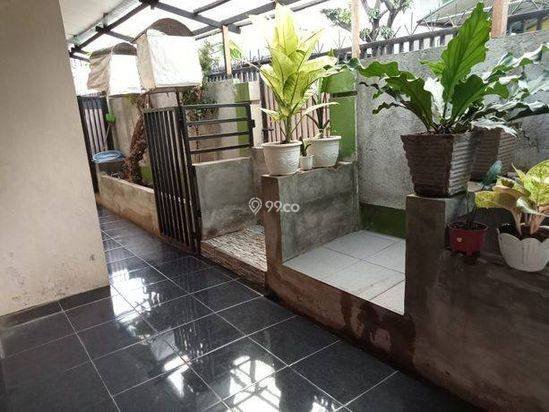 Rumah Kokoh Tanah Luas Setrategis Utan Kayu