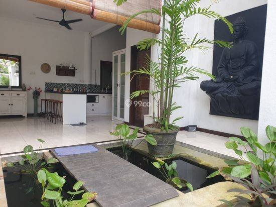 Tropical Balinese Freehold Villa Walking Distance To The Beach