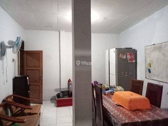 Rumah Kokoh Tanah Luas Setrategis Utan Kayu