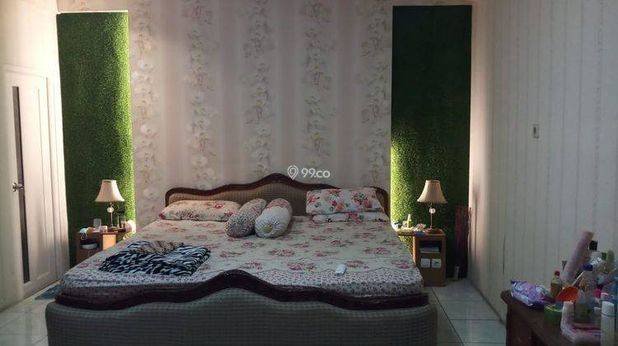 Rumah tinggal plus klinik dan kosan