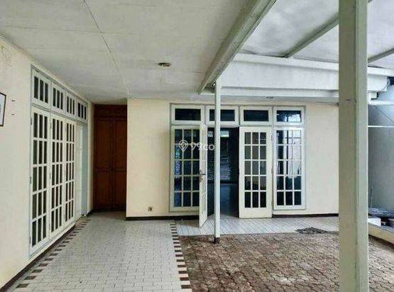 Rumah hitung tanah komplek bppt Jakarta Barat