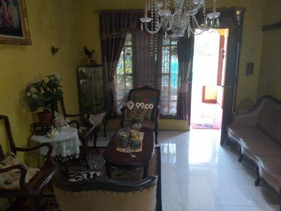 Rumah Di Tengah Kota Dekat Kebun Raya
