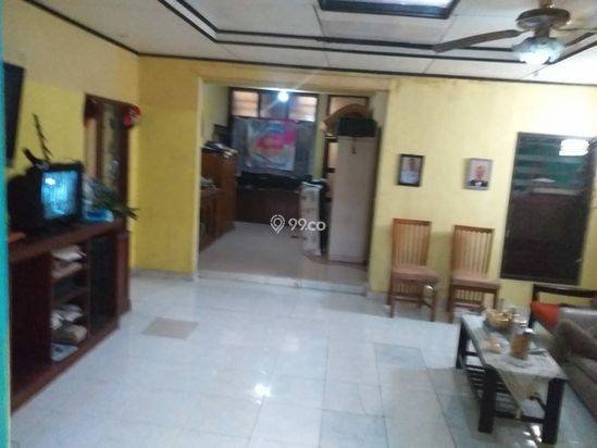 Rumah Di Tengah Kota Dekat Kebun Raya
