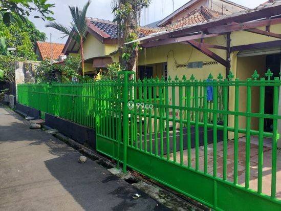 Rumah Di Tengah Kota Dekat Kebun Raya