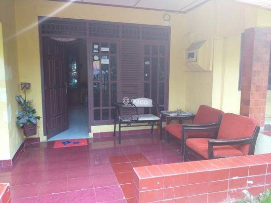 Rumah Di Tengah Kota Dekat Kebun Raya