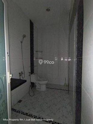 RUMAH HOOK DI BEVERLY PARK BATAM CENTER, LUAS TANAH BESAR