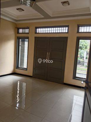 Rumah Mewah dalam komplek Cimindi, Cimahi Utara dekat pasteur dan Kampus UPI
