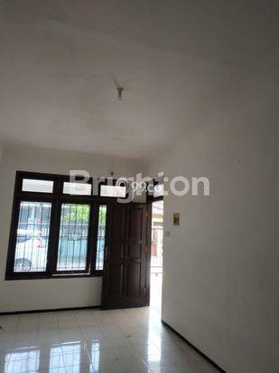 RUMAH SIAP HUNI DI MANYAR
