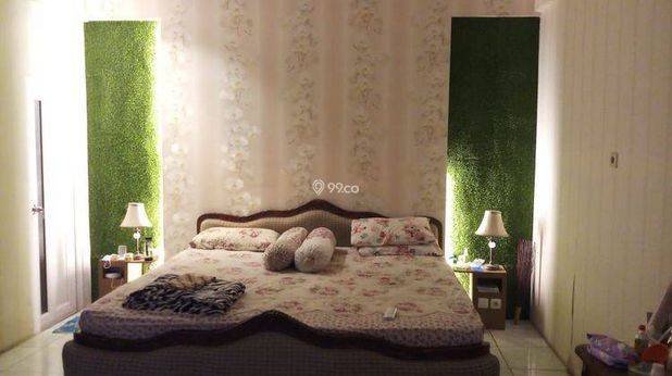 Rumah tinggal plus klinik dan kosan