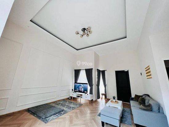 Dijual rumah cantik di Grand wisata Bekasi 