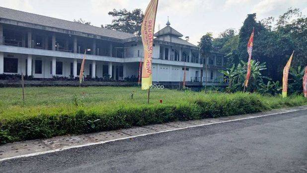 Tanah SHM Timur Mall Sch Cocok Untuk Usaha