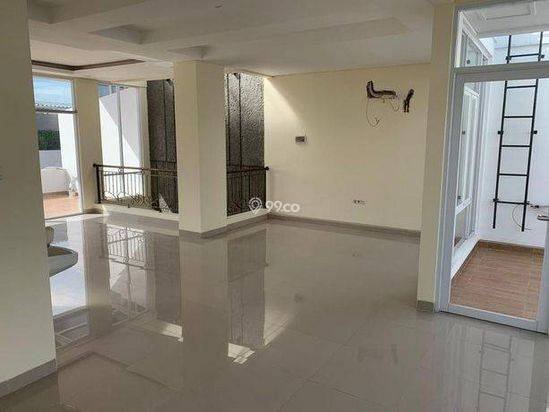 Rumah Baru Pantai Indah Kapuk (200M2) Full Renov 