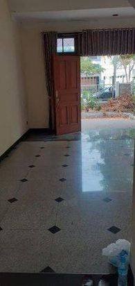 RUMAH DI GREEN GARDEN
