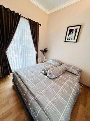 Dijual rumah cantik di Grand wisata Bekasi 