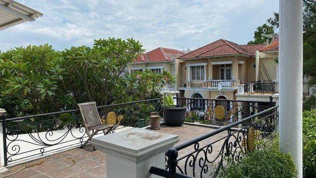 Rumah Cantik di Kota Wisata Cluster Terdepan