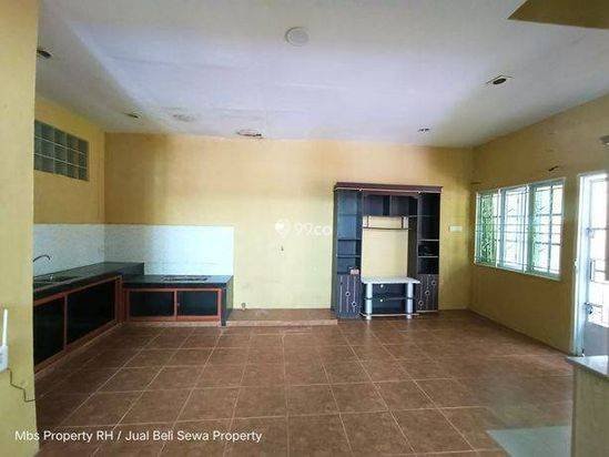 RUMAH HOOK DI BEVERLY PARK BATAM CENTER, LUAS TANAH BESAR