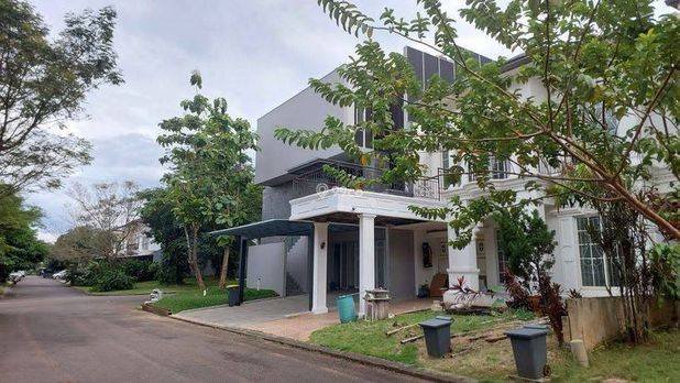 Rumah 2 lantai termurah di BSD city Serpong 