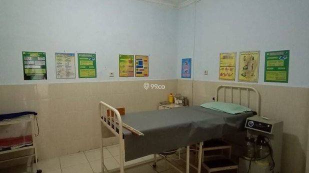 Rumah tinggal plus klinik dan kosan
