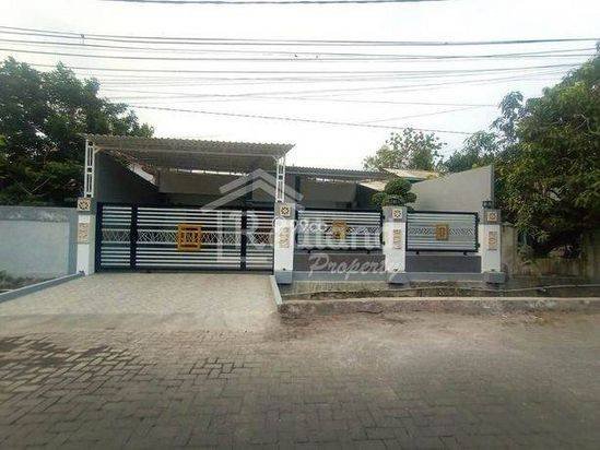 Rumah Bagus di Daerah Pedurungan , Semarang Ln 4249 