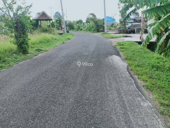 Tanah 6 are jalan utama pantai pererenan