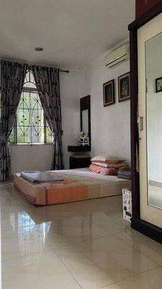Rumah Cantik di Kota Wisata Cluster Terdepan