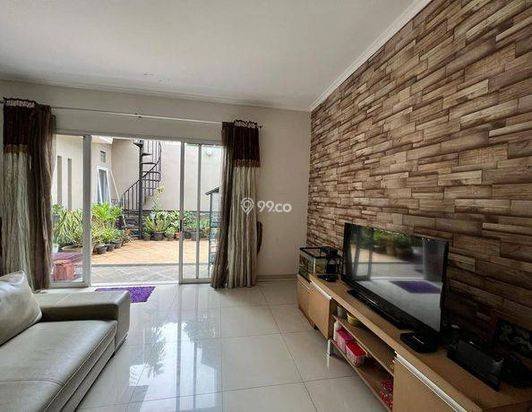 Rumah Bagus di Kota Wisata