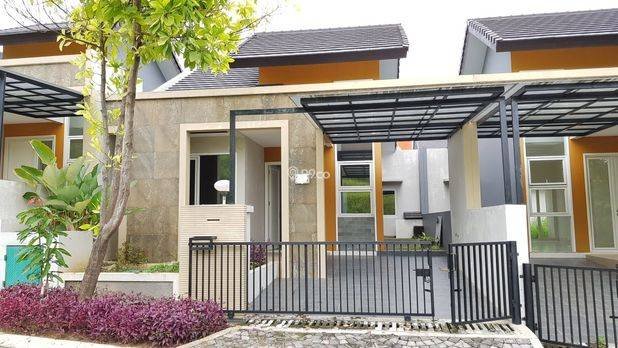 Rumah di Rivera Candi Golf Semarang