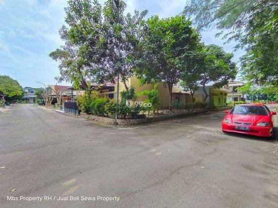 RUMAH HOOK DI BEVERLY PARK BATAM CENTER, LUAS TANAH BESAR